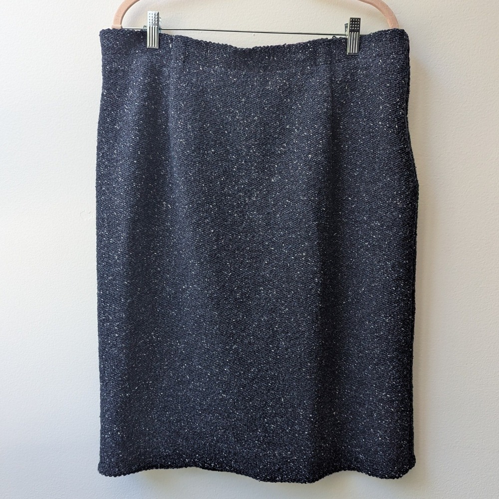Vtg Pencil Skirt Navy Blue Wool Blend Boucle Textured 16W Quiet Luxury Timeless